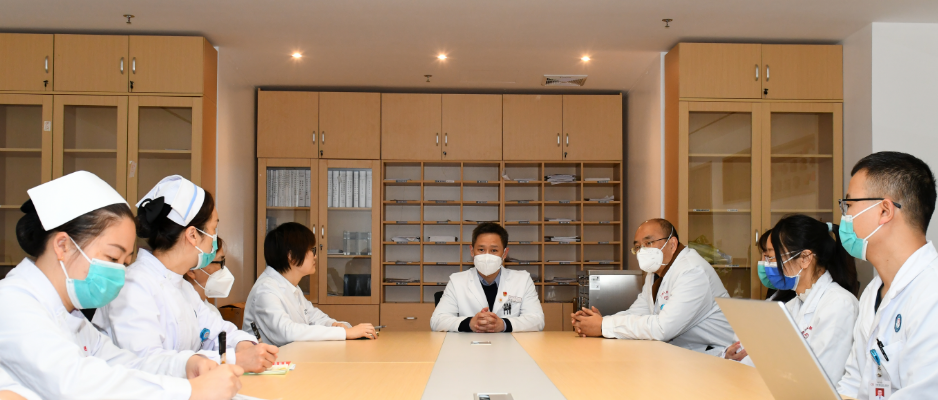 皇冠足球网
（自治区人民医院东院）消化内科开展学科建设计划启动会