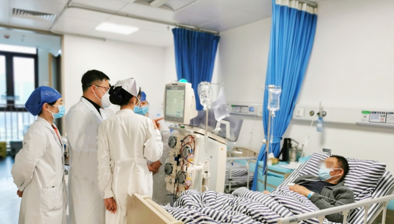皇冠足球网
（自治区人民医院东院）血液净化治疗技术助患者转危为安