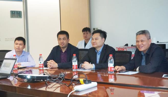 皇冠足球投注网
举办放射影像学术交流会