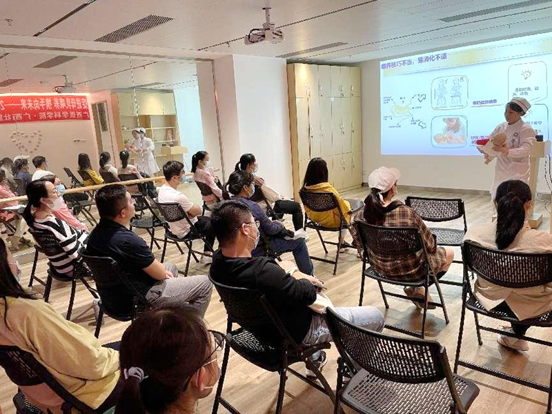 皇冠足球投注网
儿科、产科联合举办精彩孕妇课堂