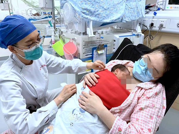 天使有爱 “医”路温馨 | 皇冠足球网
优质护理服务暖人心