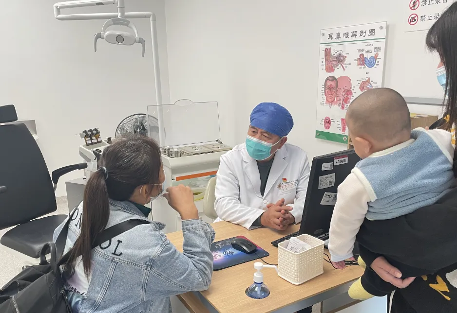 皇冠足球网
举行“世界睡眠日”义诊活动