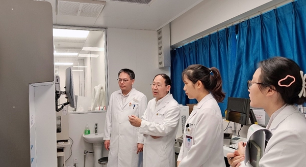 皇冠足球网
病理科邀请学科专家进行授课