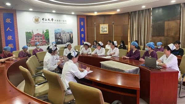 皇冠足球投注网
选派护理骨干到中山一院交流学习