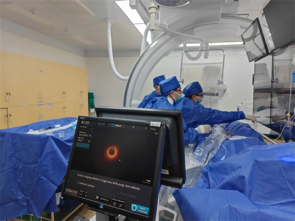 皇冠足球网
神经外科完成首例脑血管OCT技术