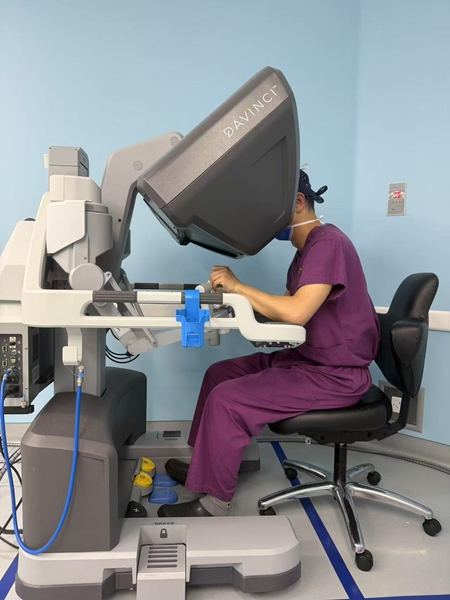 皇冠足球网
泌尿外科开展两例机器人辅助前列腺癌根治术